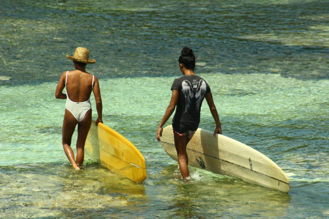 "Triangle Hut" Camp Fuego Siargao Hotel Catangnan Buitenkant foto